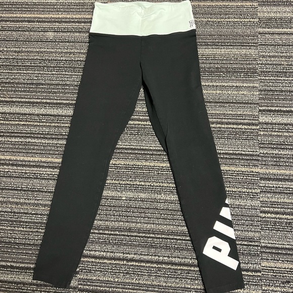 Pink brand leggings - Picture 2 of 3